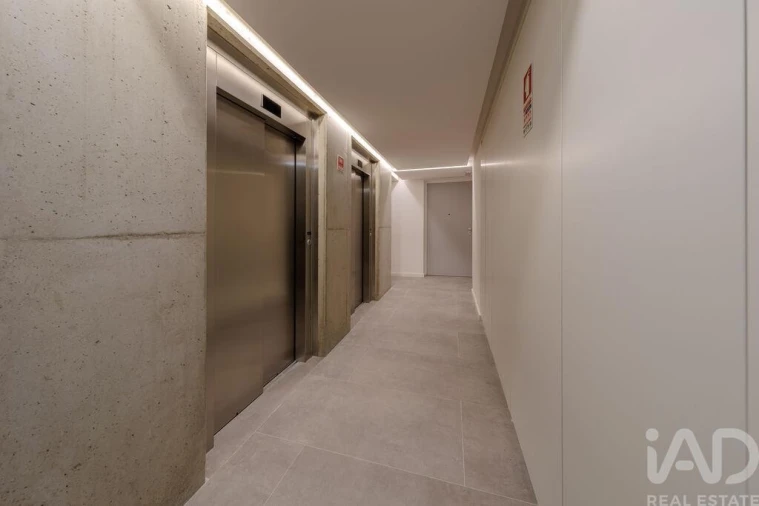 Apartamento T1 para Arrendamento em Alvalade Foto 16