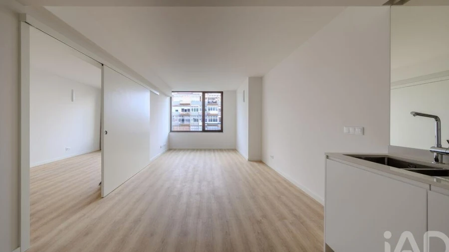 Apartamento T1 para Arrendamento em Alvalade