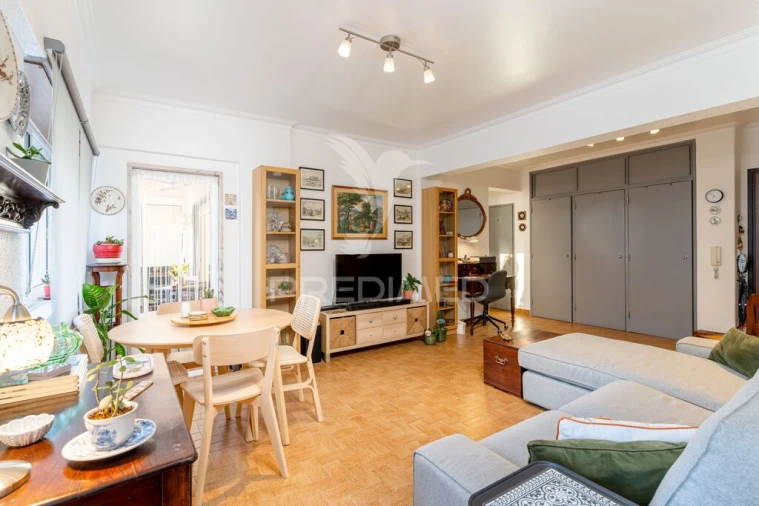 Apartamento T1 para Venda em Costa da Caparica Foto 15