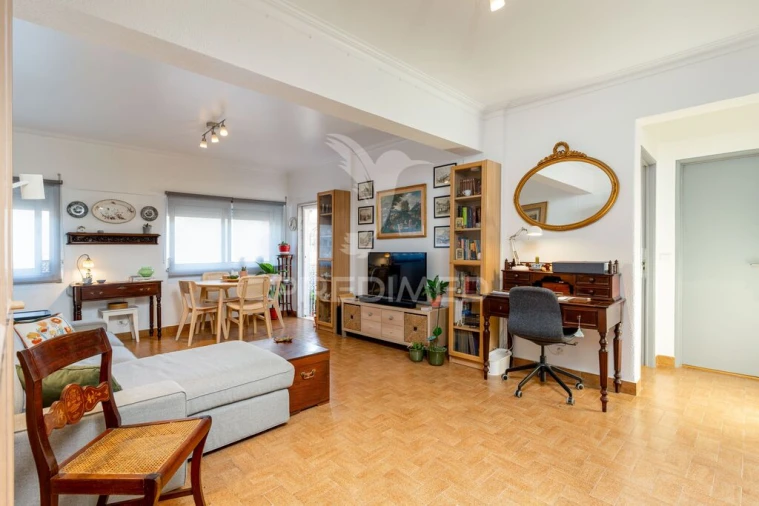 Apartamento T1 para Venda em Costa da Caparica Foto 9