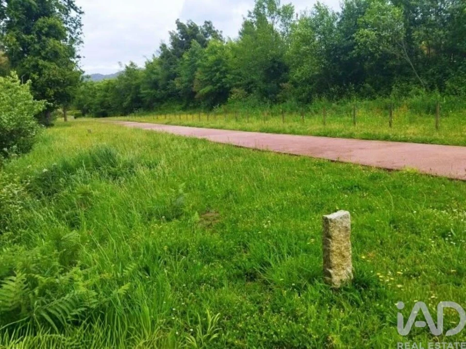 Terreno para Venda em Loivo Foto 1