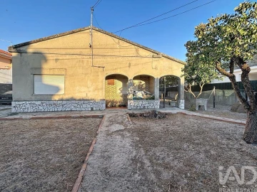 Moradia T3 para Venda em Fernao Ferro