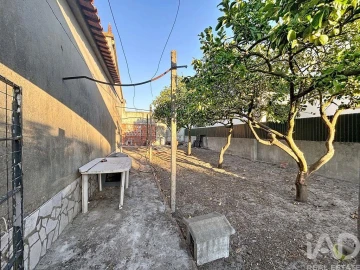 Moradia T3 para Venda em Fernao Ferro