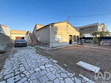 Moradia T3 para Venda em Fernao Ferro