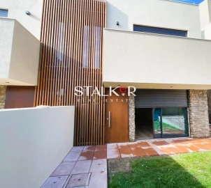 Moradia T3 para Venda em São Felix da Marinha