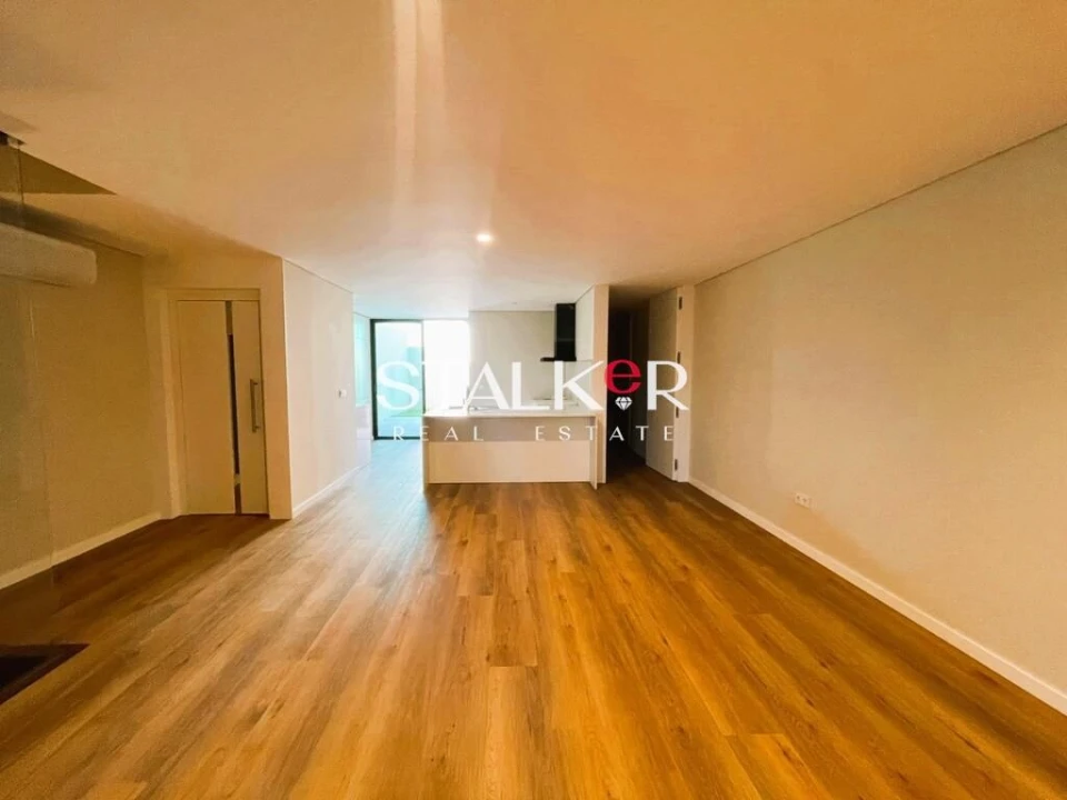 Moradia T3 para Venda em São Felix da Marinha Foto 8