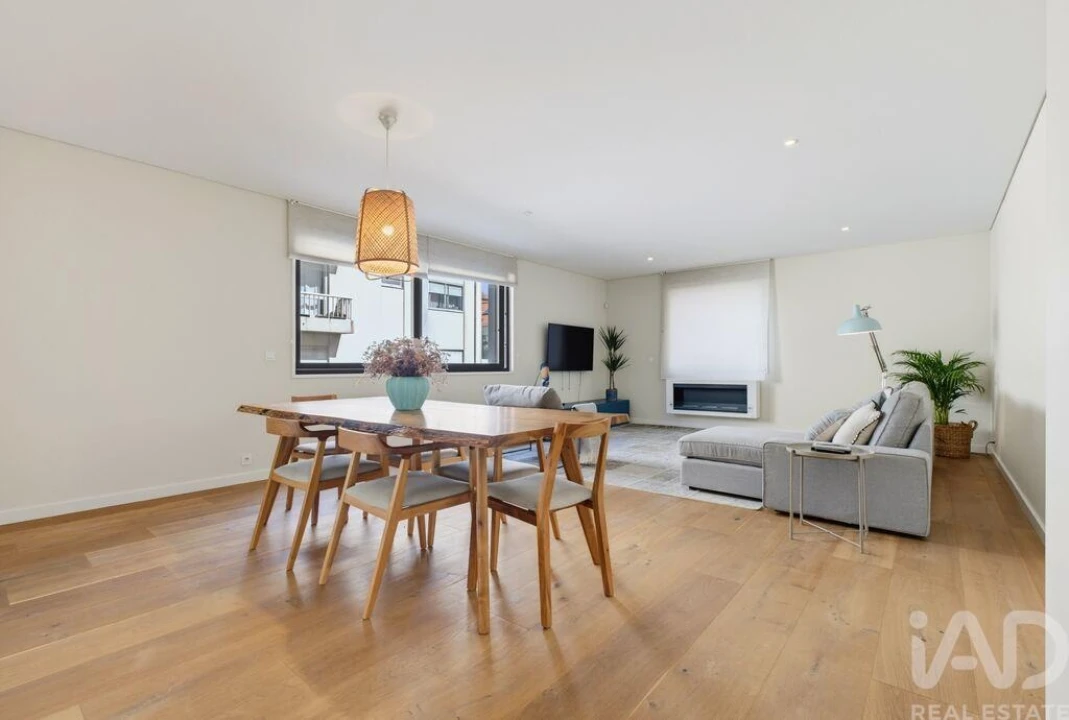 Apartamento T3 para Venda em Aldoar, Foz do Douro e Nevogilde Foto 9