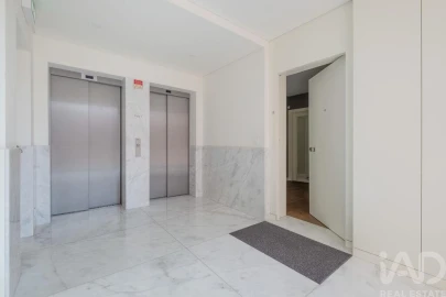 Apartamento T3 para Venda em Aldoar, Foz do Douro e Nevogilde