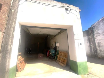 Armazém para Venda em Bombarral e Vale Covo