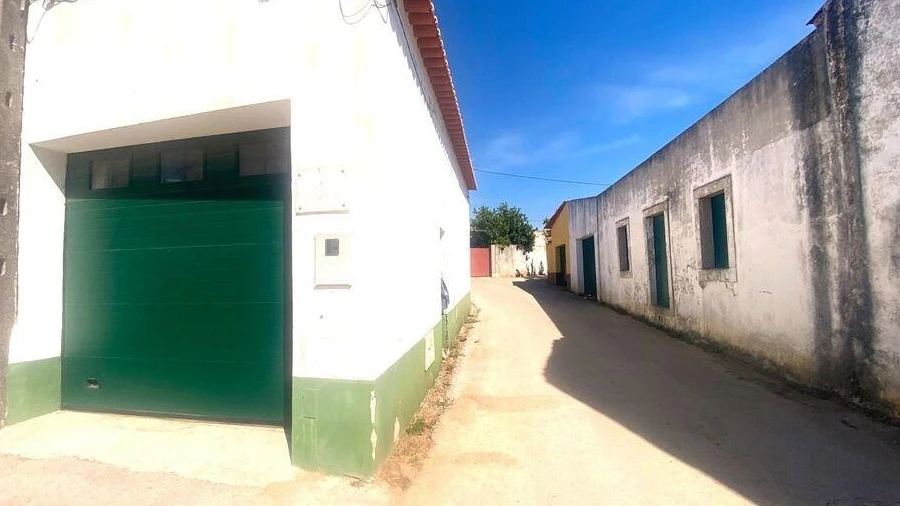 Armazém para Venda em Bombarral e Vale Covo