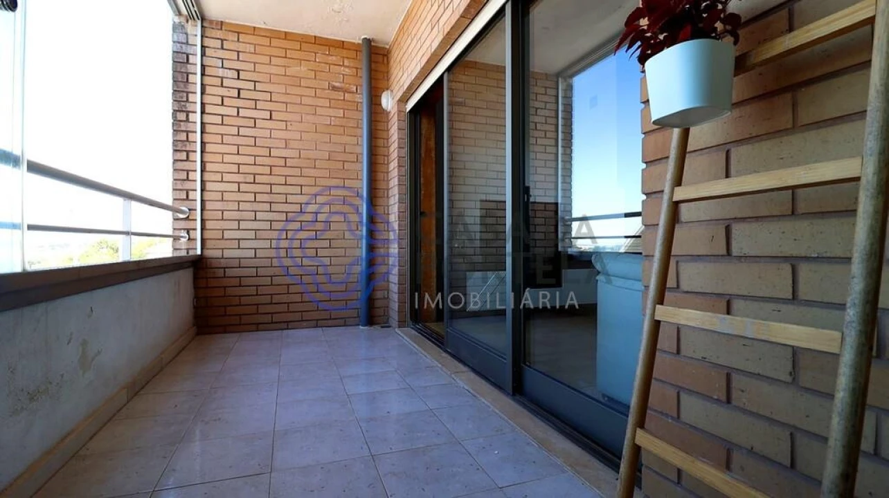 Apartamento T2 para Venda em Serzedo e Perosinho Foto 14