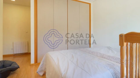 Apartamento T2 para Venda em Serzedo e Perosinho