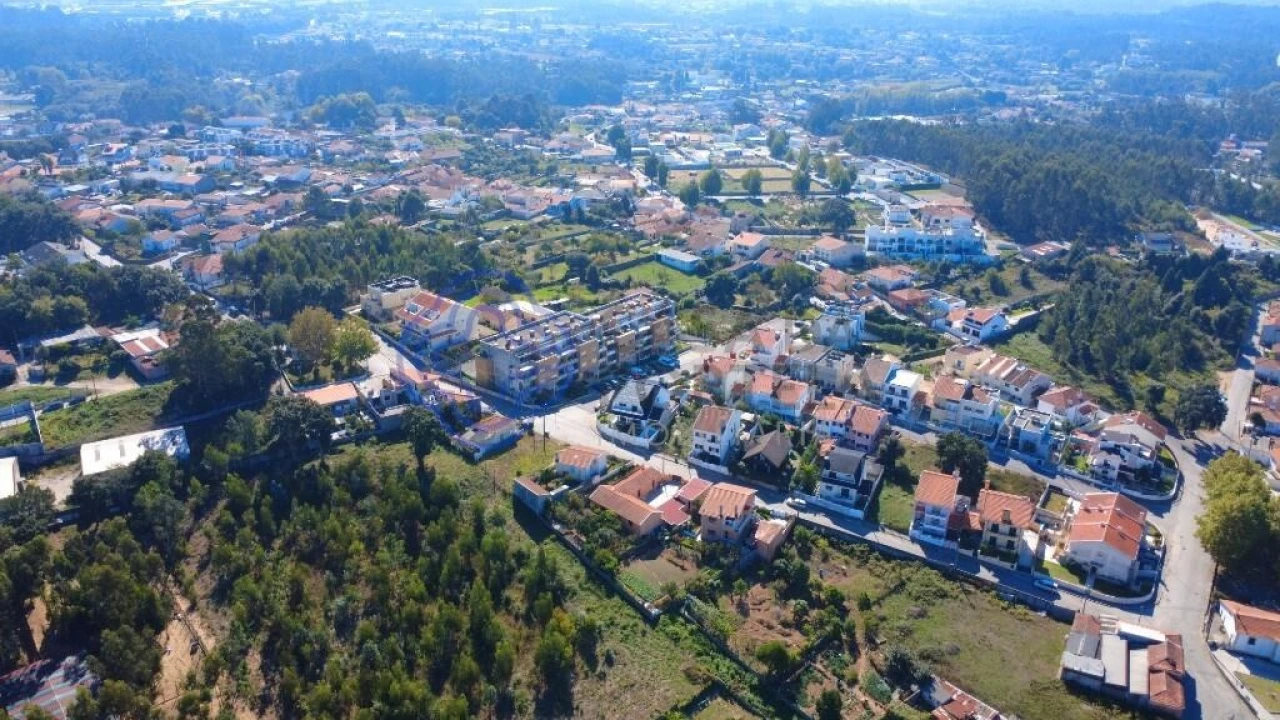 Apartamento T2 para Venda em Serzedo e Perosinho Foto 3