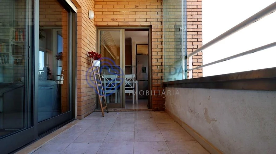 Apartamento T2 para Venda em Serzedo e Perosinho Foto 13