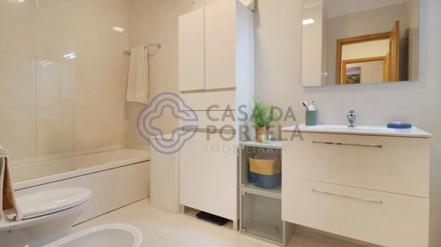Apartamento T2 para Venda em Serzedo e Perosinho Foto 19