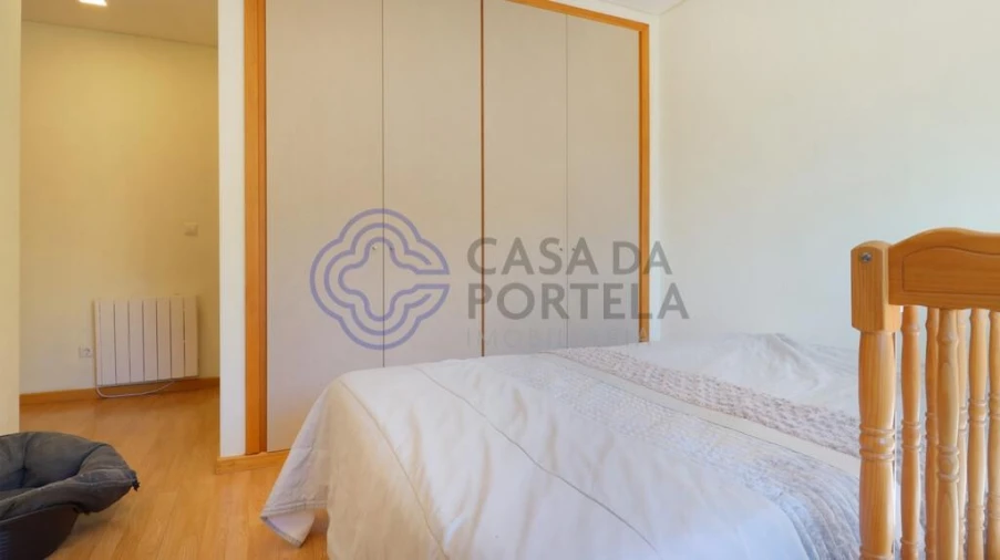 Apartamento T2 para Venda em Serzedo e Perosinho Foto 17