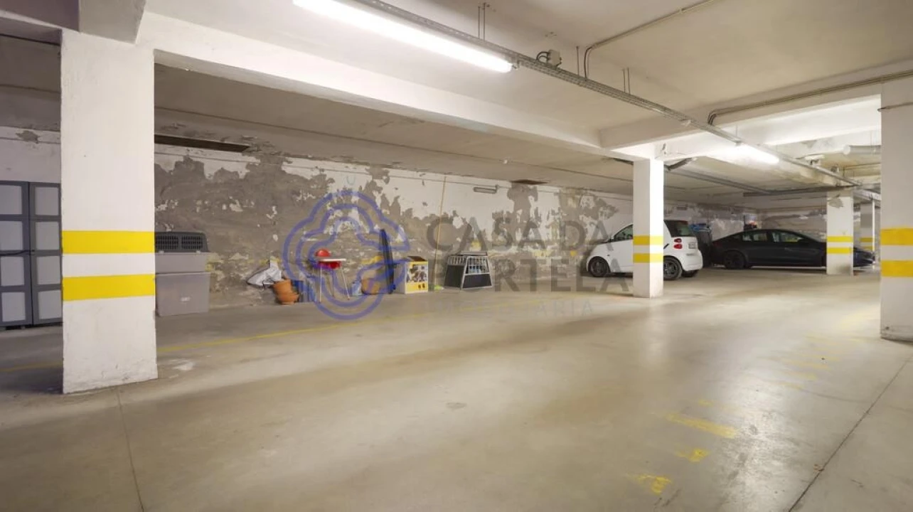 Apartamento T2 para Venda em Serzedo e Perosinho Foto 27