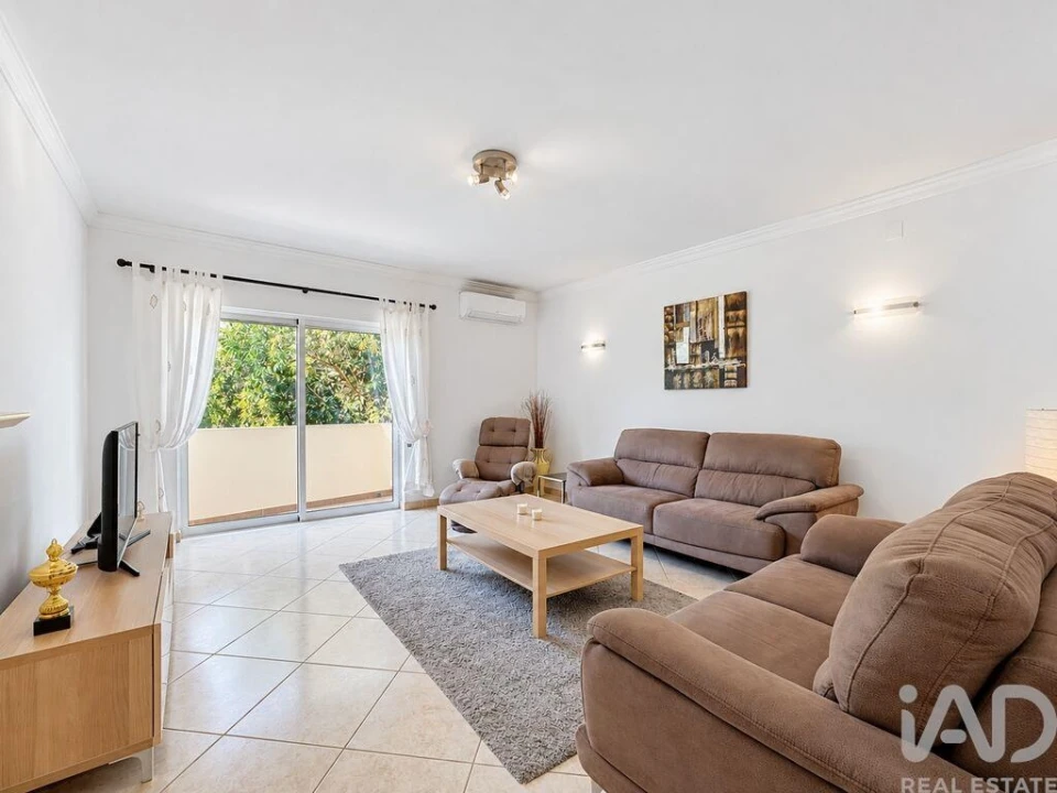 Apartamento T2 para Venda em Quarteira Foto 1