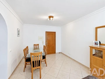 Apartamento T2 para Venda em Quarteira