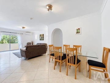 Apartamento T2 para Venda em Quarteira