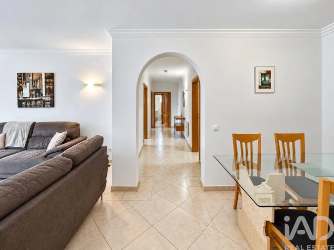 Apartamento T2 para Venda em Quarteira Foto 4