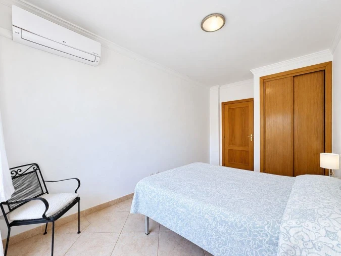Apartamento T2 para Venda em Quarteira Foto 27