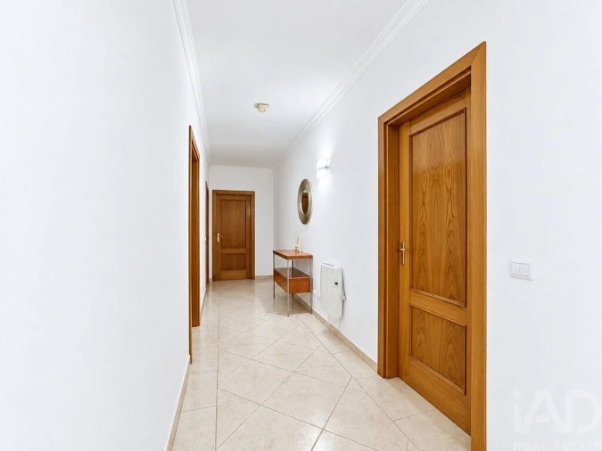 Apartamento T2 para Venda em Quarteira Foto 34