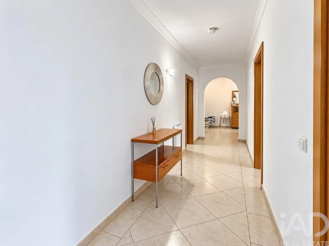 Apartamento T2 para Venda em Quarteira Foto 7