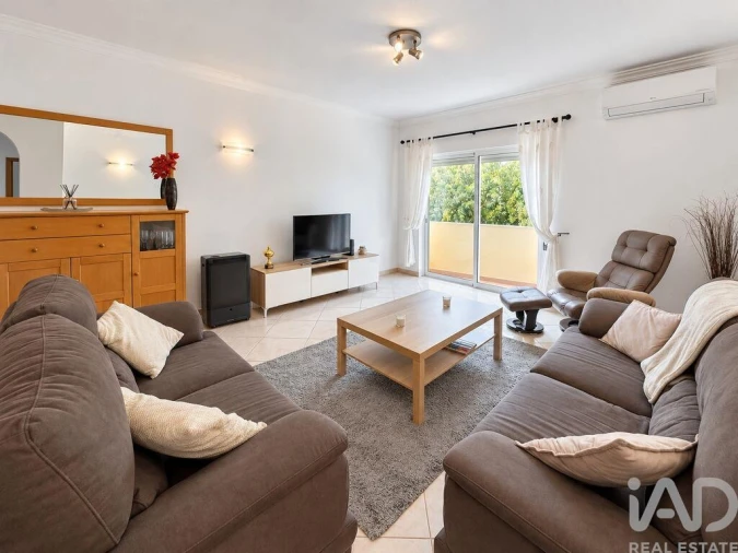 Apartamento T2 para Venda em Quarteira Foto 6