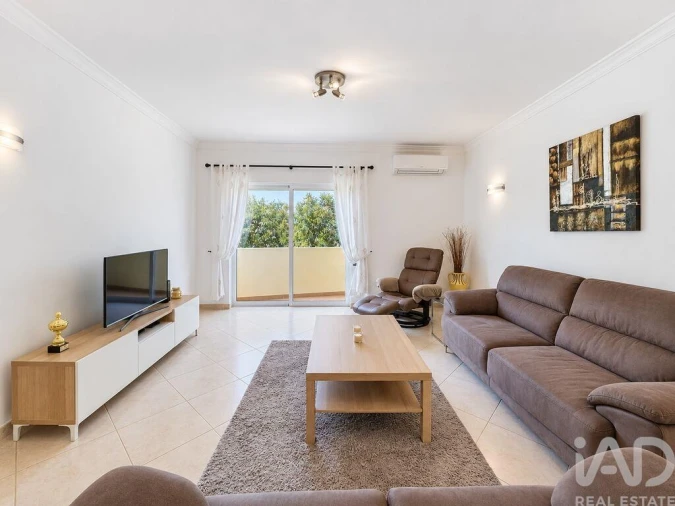 Apartamento T2 para Venda em Quarteira Foto 7