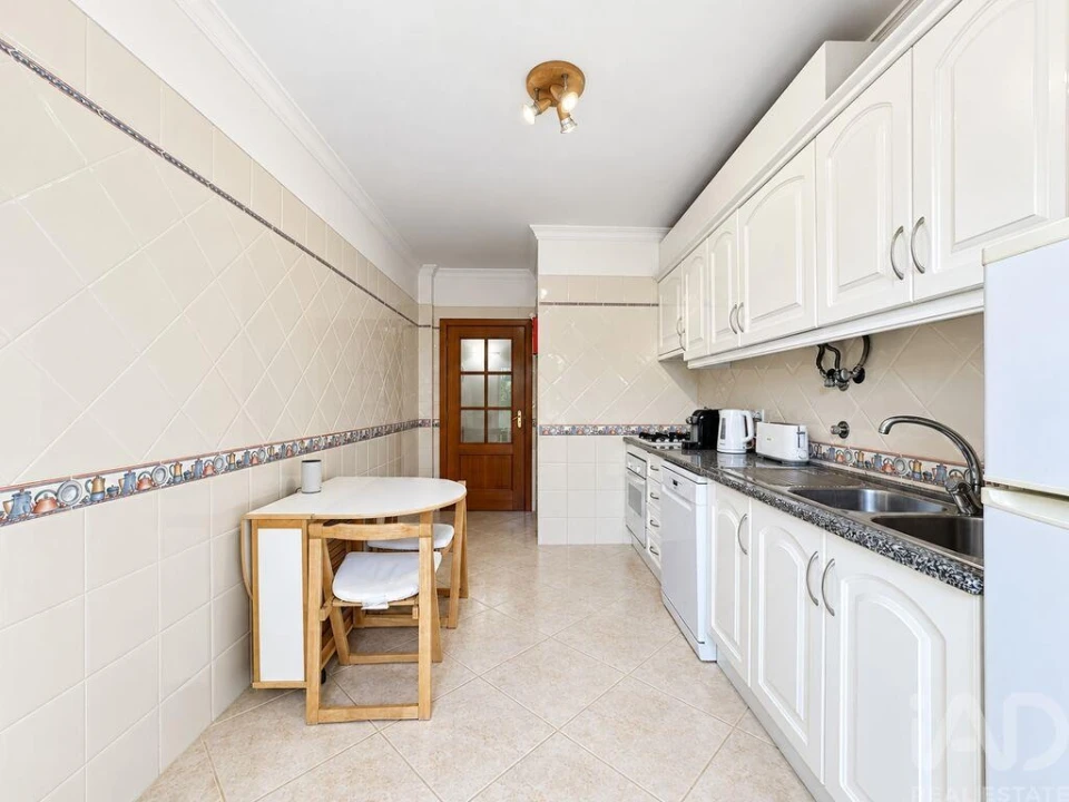 Apartamento T2 para Venda em Quarteira Foto 18