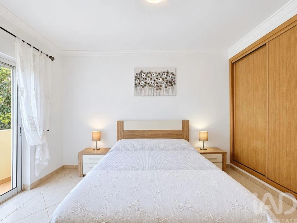 Apartamento T2 para Venda em Quarteira Foto 22