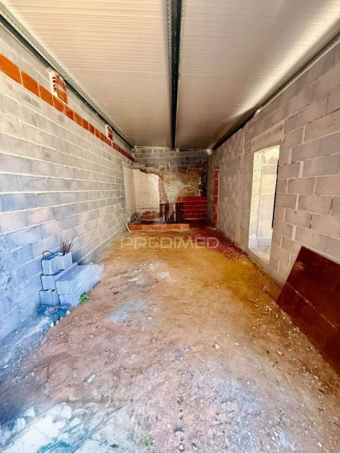 Moradia T2 para Venda em Vermelha