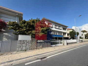 Moradia T5 para Venda em Braga (São José de São Lázaro e São João do Souto)