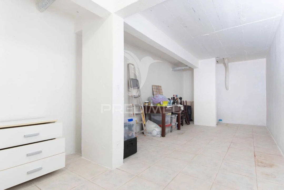 Apartamento T2 para Venda em Azambuja Foto 15