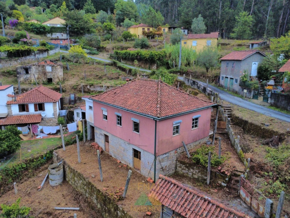 Moradia T3 para Venda em Vilela, São Cosme e São Damião e Sá Foto 4