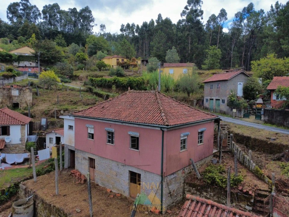 Moradia T3 para Venda em Vilela, São Cosme e São Damião e Sá Foto 1