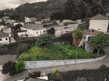 Moradia T2 para Venda em Salvador, Vila Fonche e Parada