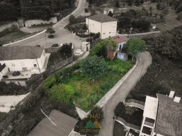 Moradia T2 para Venda em Salvador, Vila Fonche e Parada