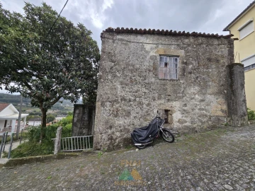 Moradia T2 para Venda em Salvador, Vila Fonche e Parada