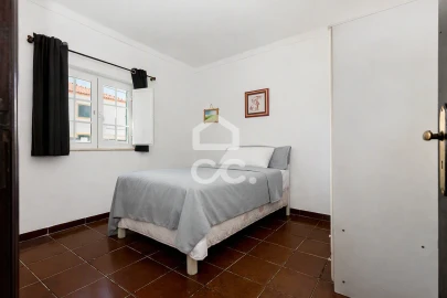 Moradia T2 para Venda em Canaviais
