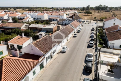 Moradia T2 para Venda em Canaviais