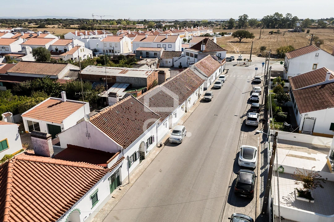 Moradia T2 para Venda em Canaviais Foto 26