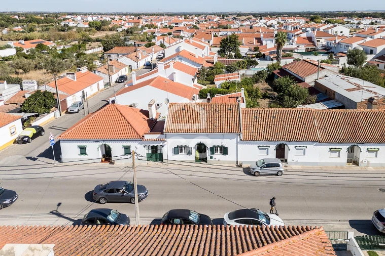 Moradia T2 para Venda em Canaviais Foto 23