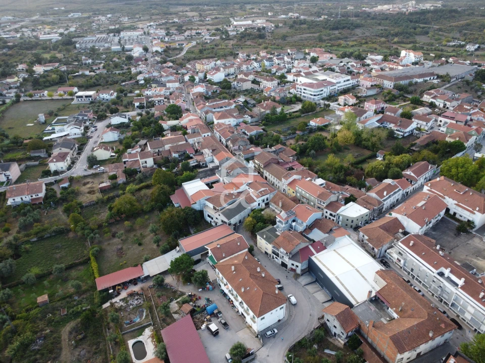 Moradia T4 para Venda em Avelar Foto 27