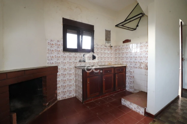 Moradia T4 para Venda em Avelar Foto 5