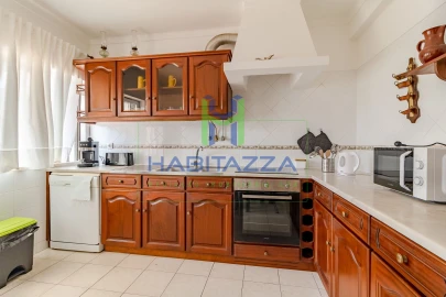 Moradia T2 para Arrendamento em Aljezur