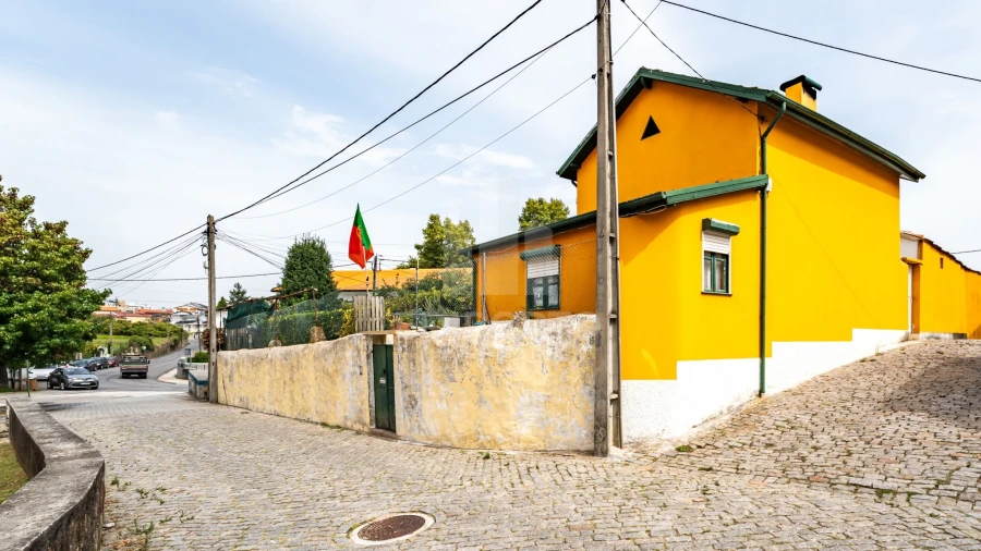 Moradia T4 para Venda em Oliveira do Douro