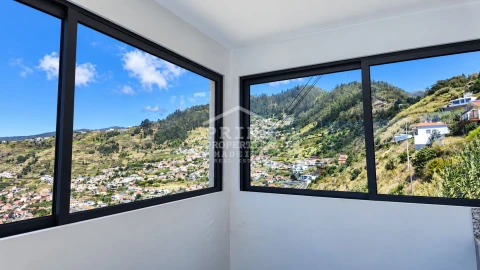 Moradia para Venda em Arco da Calheta