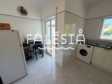 Apartamento T1 para Arrendamento em Albufeira e Olhos de Água